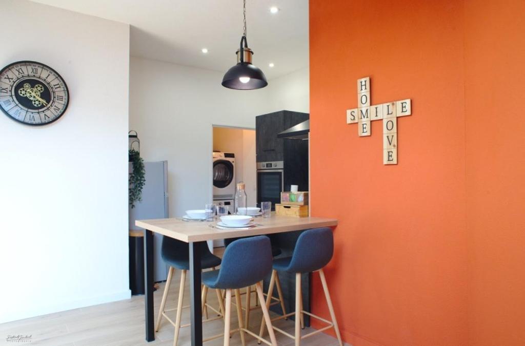 T2 Chaleureux Au Centre De Castelnaudary Apartment Exterior photo